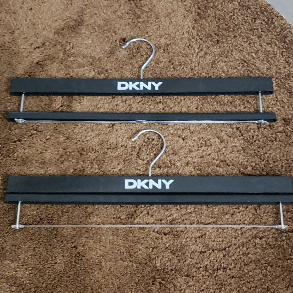 DKNY LINEN HANGERS
